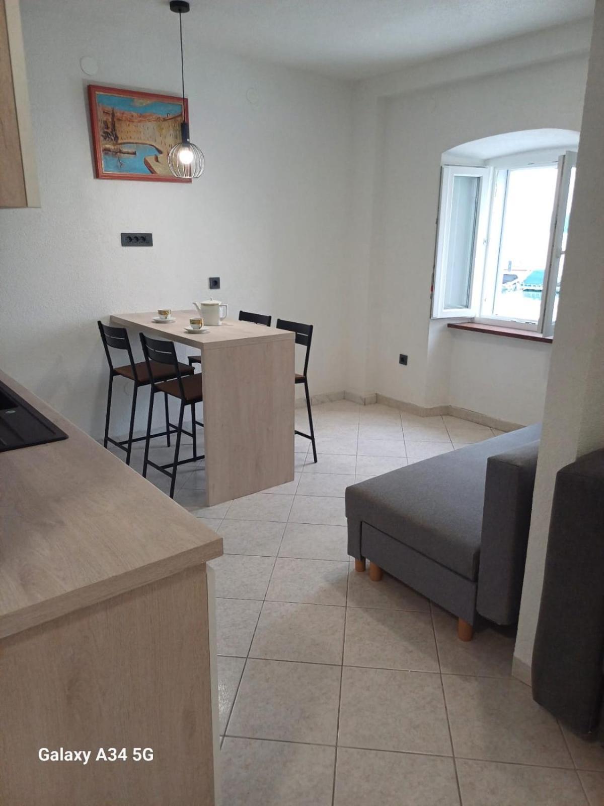 Apartmani Centar Selce Esterno foto